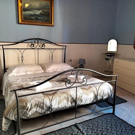 Casa Vacanze Antonella Οριστάνο Εξωτερικό φωτογραφία